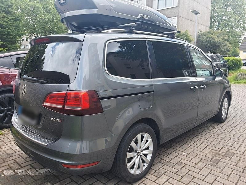 Gebraucht VW Sharan Highline 184 PS (135 kW) 2018 Grau Van / Kleinbus