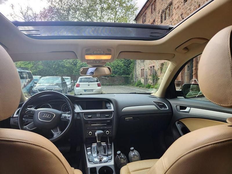 Gebraucht Audi A4 Ambition 177 PS (130 kW) 2012 Braun Kombi