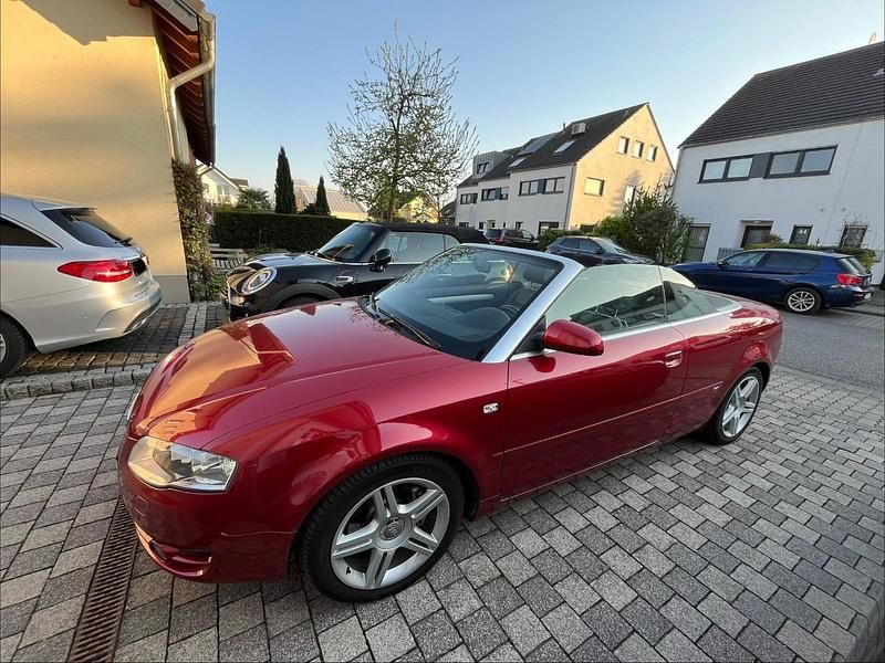 Gebraucht Audi A4 Cabriolet S-Line 163 PS (119 kW) 2007 Rot Cabrio