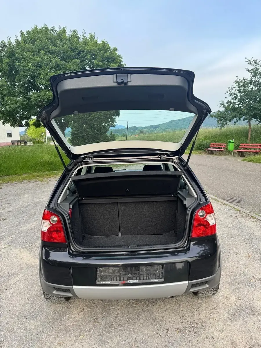 Gebraucht VW Polo Cross 75 PS (55 kW) 2004 Schwarz Kleinwagen