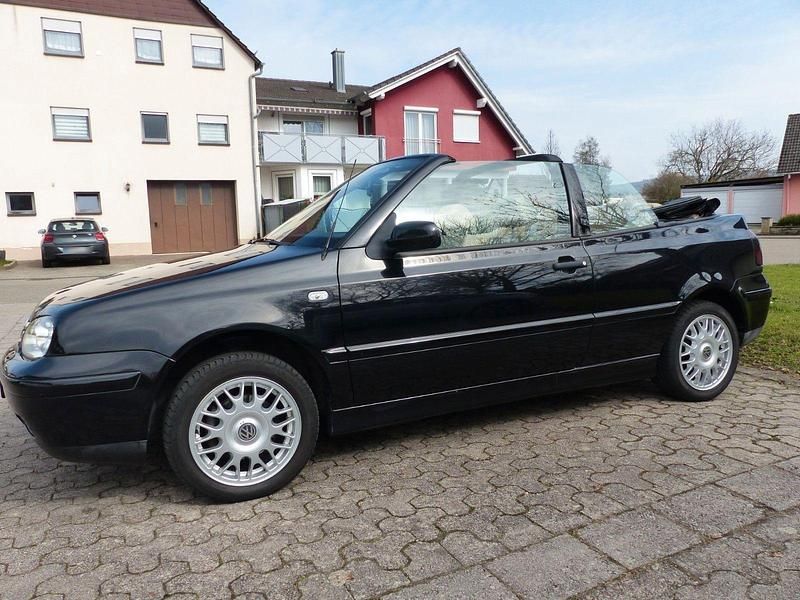 Gebraucht VW Golf Cabriolet Conceptline 116 PS (85 kW) 2002 Schwarz Cabrio
