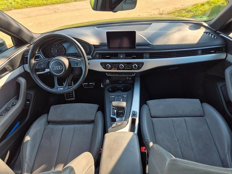 Gebraucht Audi A4 Sport 190 PS (139 kW) 2016 Grau Kombi
