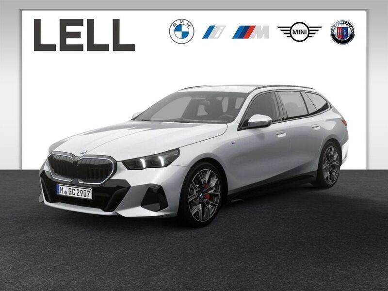 Grau Neu 2025 BMW 520 M Sport Kombi | 69.770 € (Teuer) - Bild 1/4