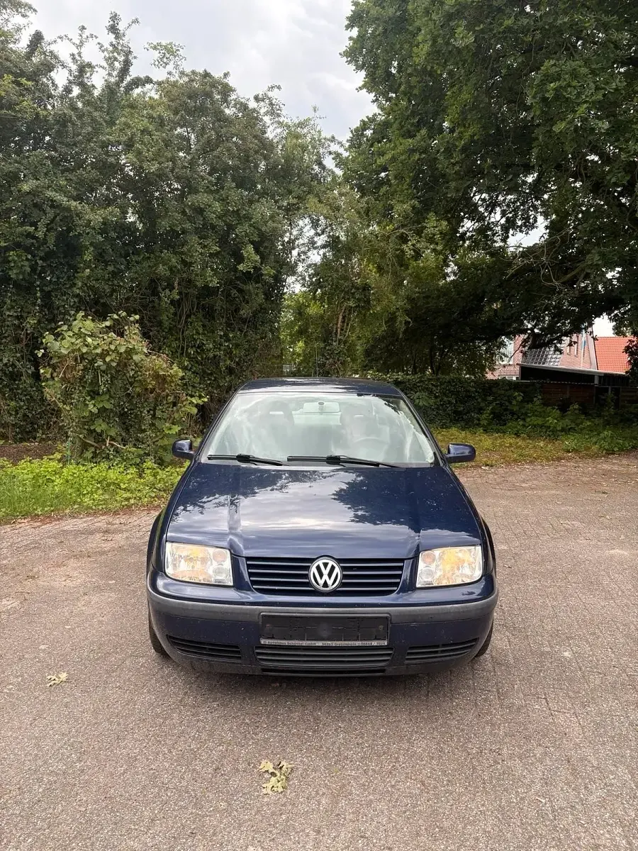 Gebraucht VW Bora 90 PS (66 kW) 2000 Blau Limousine