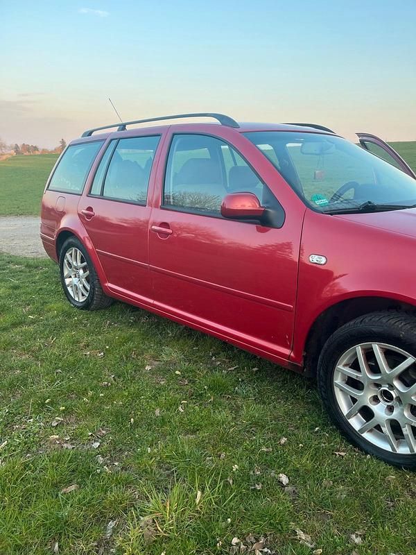 Gebraucht VW Bora 131 PS (96 kW) 2004 Rot Kombi