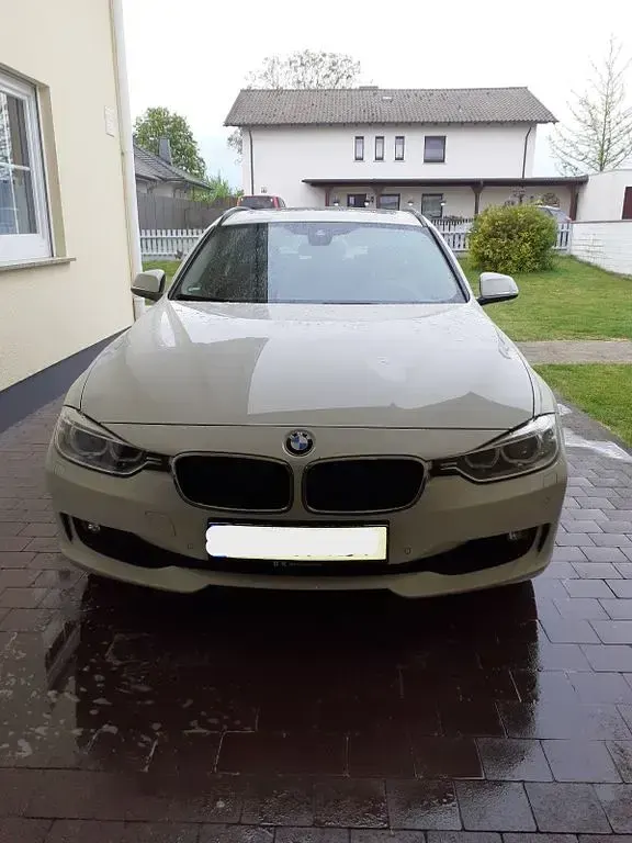 Gebraucht BMW 320 184 PS (135 kW) 2015 Weiß Kombi