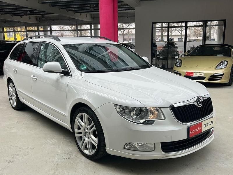 Gebraucht Skoda Superb Elegance 170 PS (125 kW) 2012 Weiß Kombi