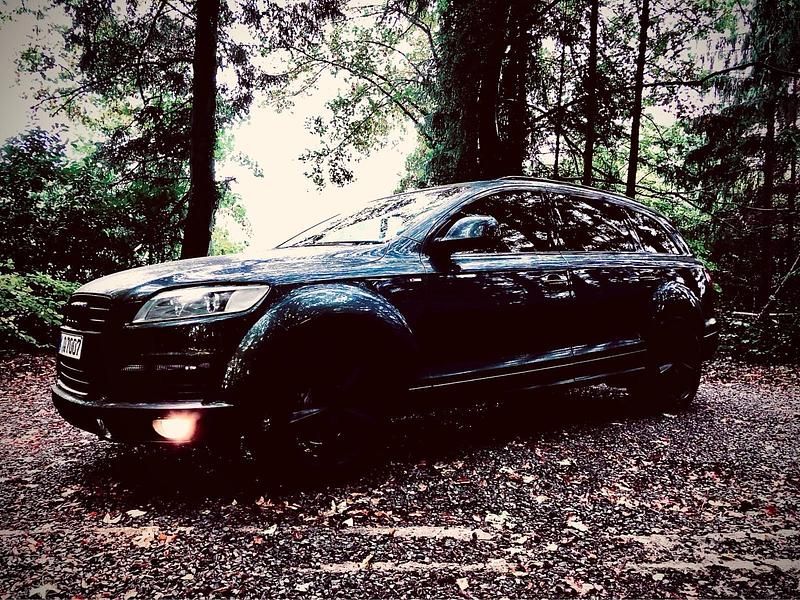 Grau Gebraucht 2006 Audi Q7 S-Line SUV | 6.500 € (Teuer) - Bild 1/4