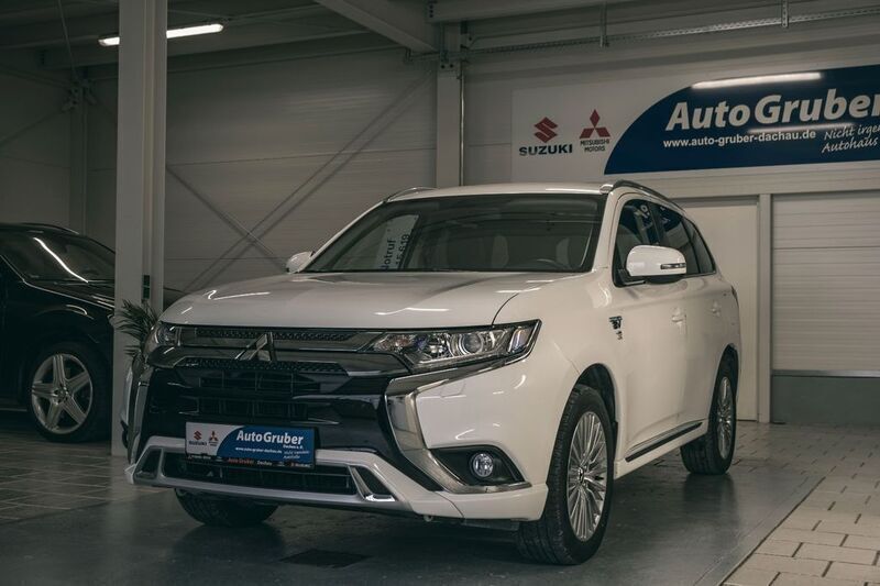 Gebraucht Mitsubishi Outlander P-HEV 224 PS (164 kW) 2019 Andenweiss (s) SUV