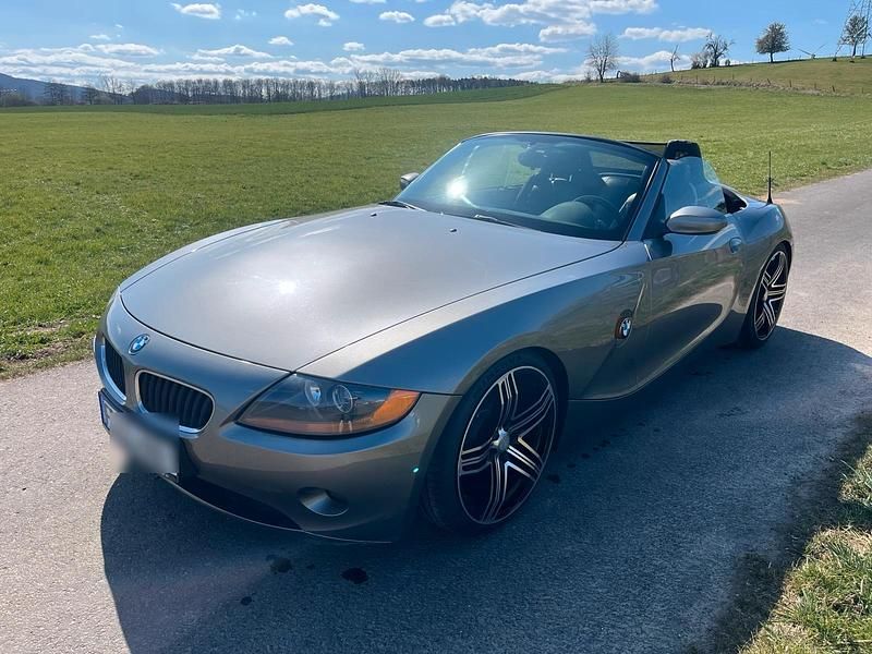 Gebraucht BMW Z4 190 PS (139 kW) 2004 Grau Cabrio