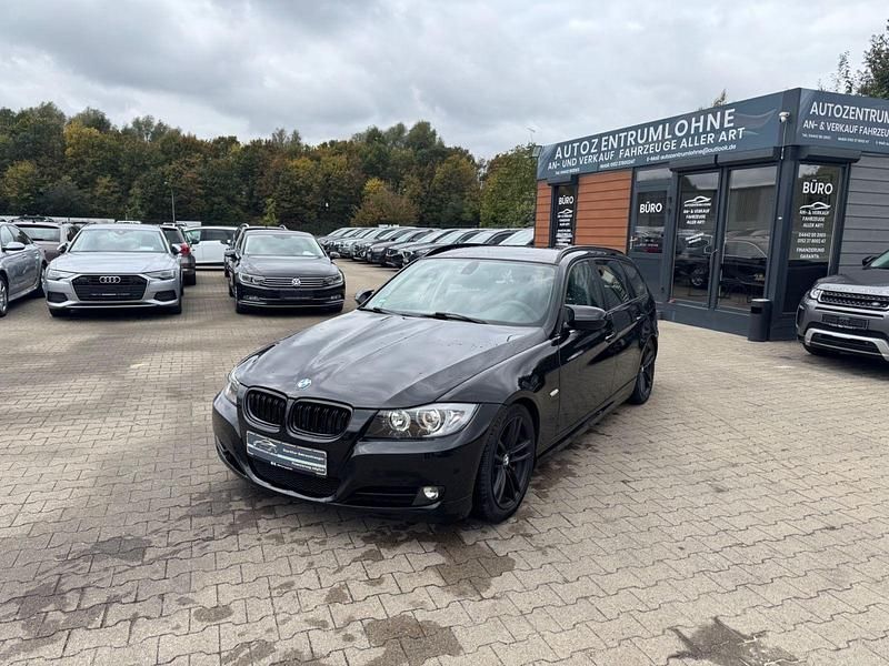 Schwarz Gebraucht 2011 BMW 318 Comfort Edition Kombi | 3.990 € (Guter Preis) - Bild 1/4