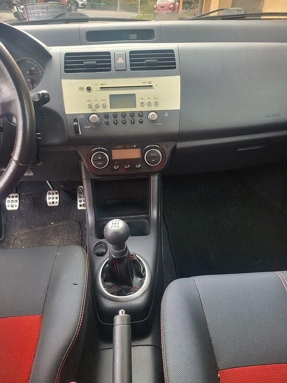 Schwarz Gebraucht 2009 Suzuki Swift Sport Limousine | 3.600 € (Fairer Preis) - Bild 1/4
