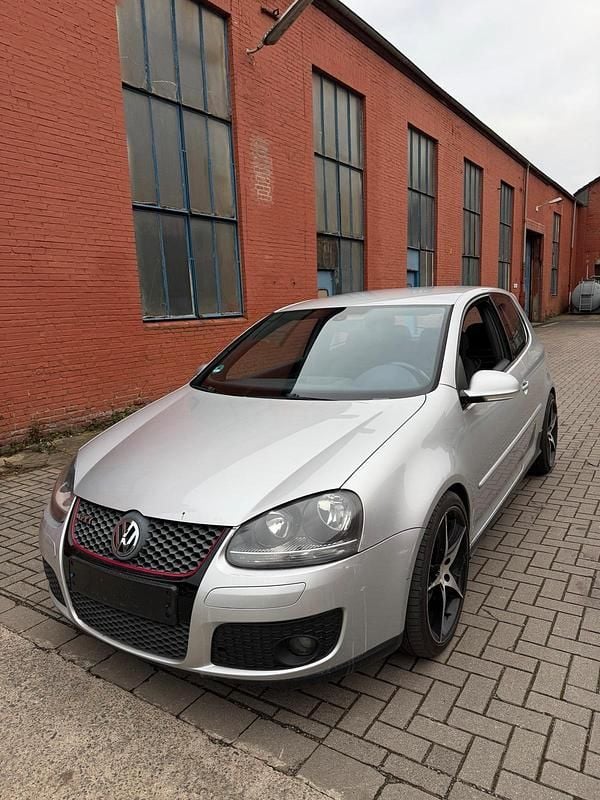 Silber Gebraucht 2005 VW Golf V GTI Kleinwagen | 4.333 € (Superpreis) - Bild 1/4