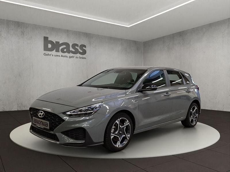 Shadow grey / sol Gebraucht 2022 Hyundai i30 N Line Limousine | 17.900 € (Etwas zu teuer) - Bild 1/4