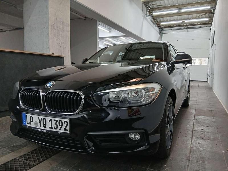 Gebraucht BMW 116 Advantage 109 PS (80 kW) 2015 Schwarz Kleinwagen