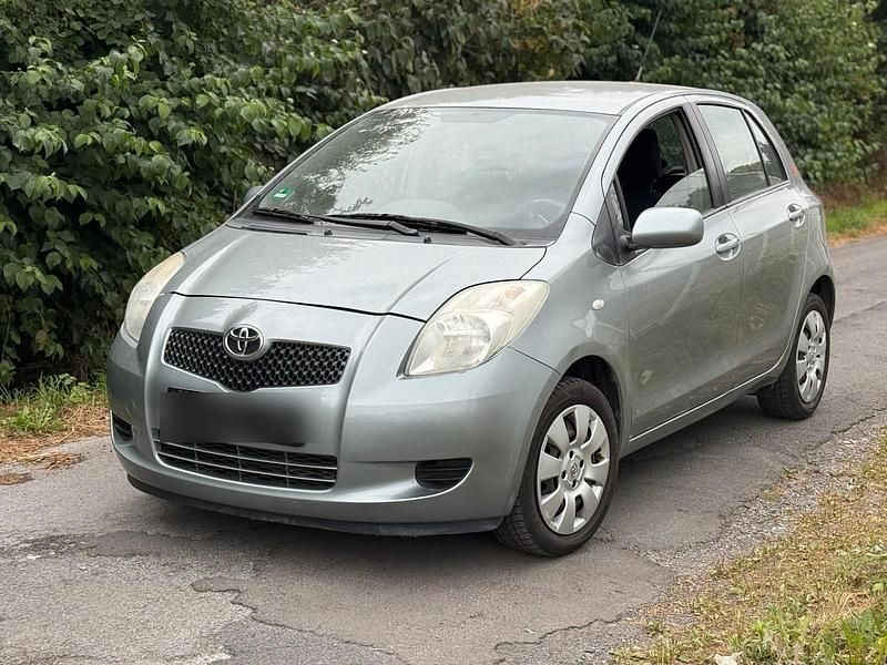 Andere farben Gebraucht 2006 Toyota Yaris Kleinwagen | 3.200 € (Fairer Preis) - Bild 1/4