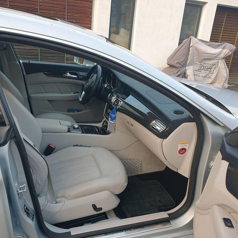 Gebraucht Mercedes CLS350 265 PS (194 kW) 2011 Silber Coupé