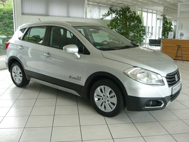 Silber Gebraucht 2014 Suzuki SX4 S-Cross SUV | 9.940 € (Fairer Preis) - Bild 1/4