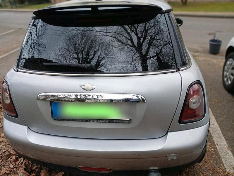 Grau Gebraucht 2007 Mini Cooper Kleinwagen | 1.200 € - Bild 1/4
