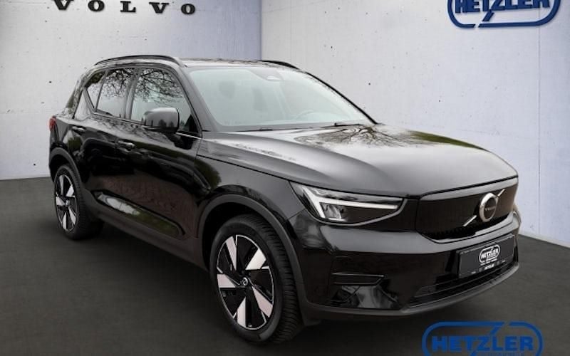 Second-hand Volvo EC40 Plus 185 kW (252 CP) 2025 Negru SUV