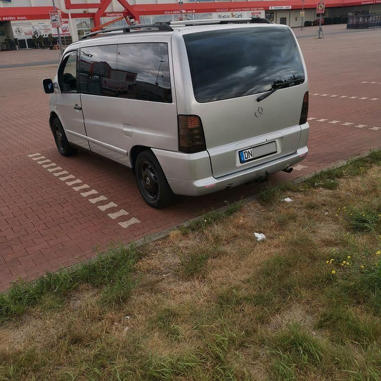 Gebraucht Mercedes Vito 122 PS (89 kW) 2001 Silber Van