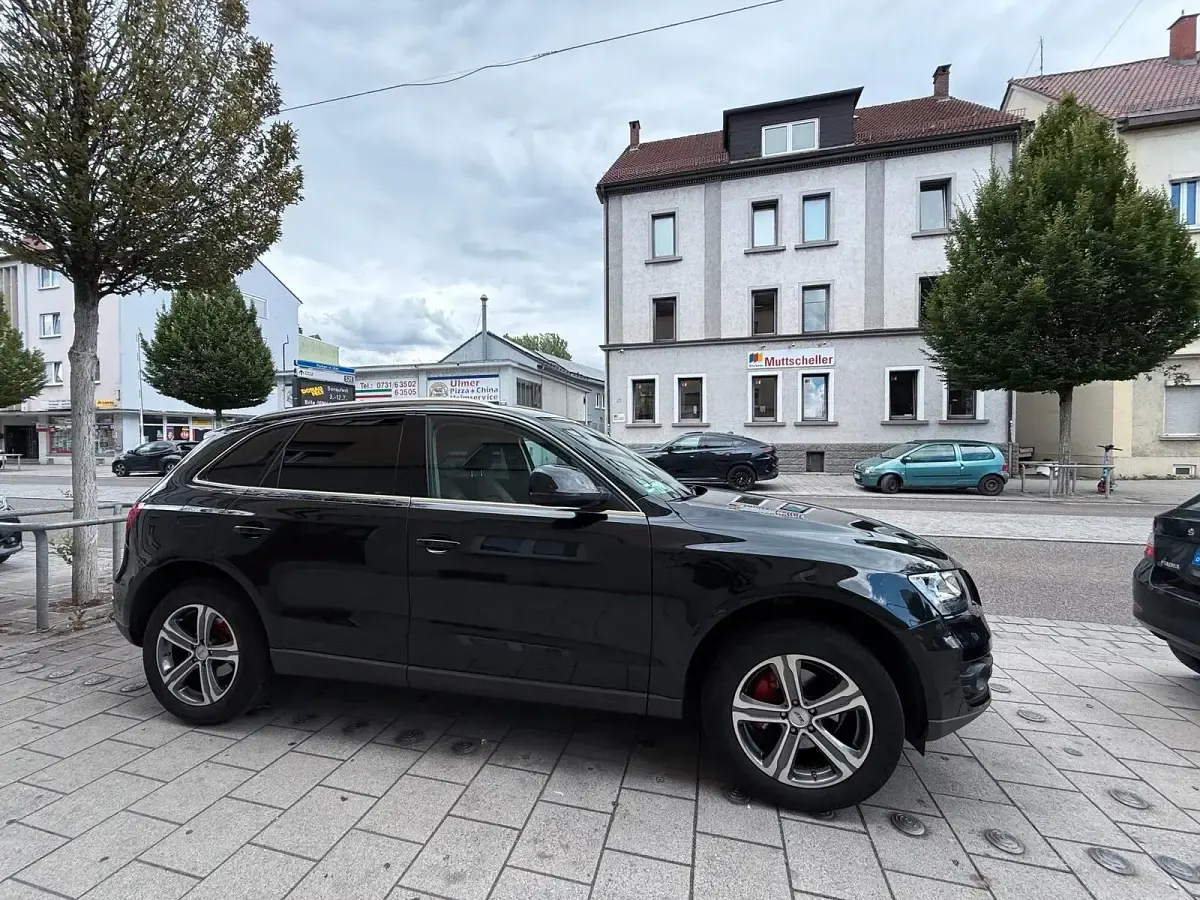 Gebraucht Audi Q5 170 PS (125 kW) 2010 Schwarz SUV