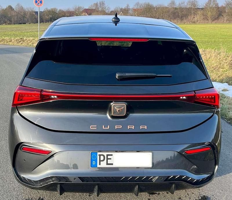 Gebraucht Cupra Born 150 kW (204 PS) 2022 Grau Kleinwagen