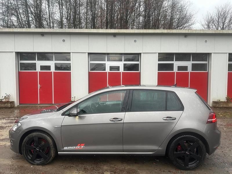Grau Gebraucht 2014 VW Golf Cup Limousine | 8.990 € (Fairer Preis) - Bild 1/4