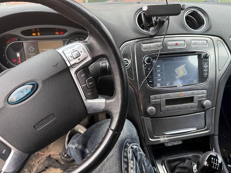 Gebraucht Ford Mondeo Trend 140 PS (102 kW) 2008 Schwarz Limousine