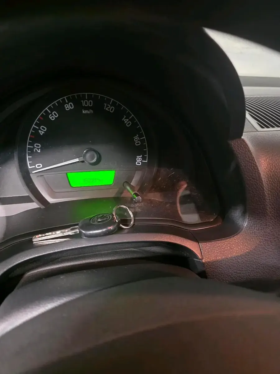 Używany Skoda Citigo 60 KM (44 kW) 2012 Biały Hatchback