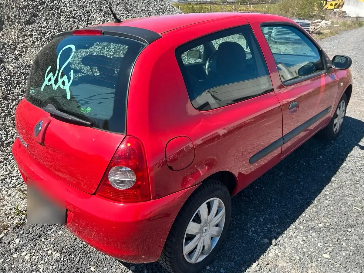 Brugt Renault Clio II 58 HK (42 kW) 2009 Rød Hatchback