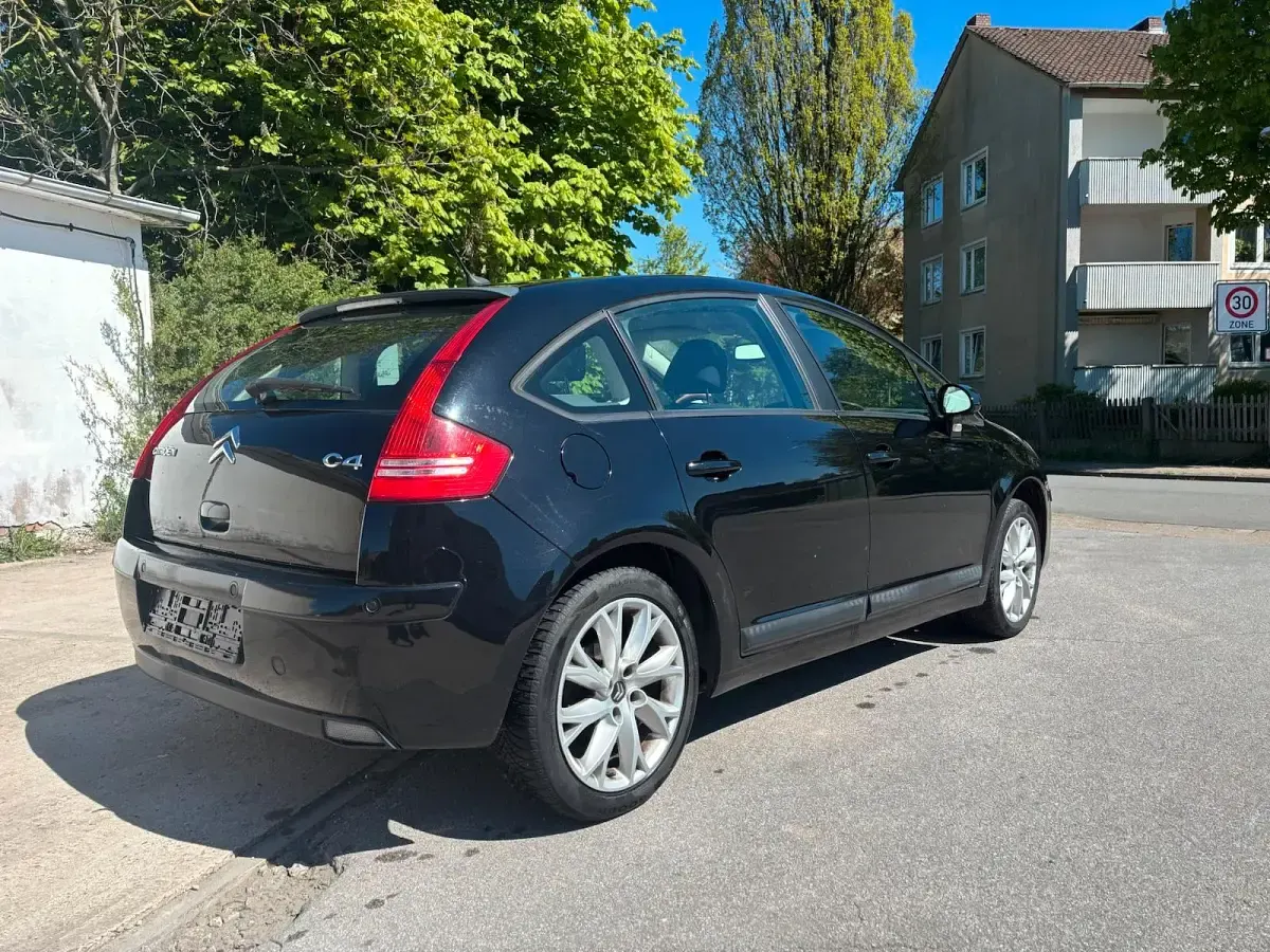 Gebraucht Citroën C4 109 PS (80 kW) 2009 Schwarz Limousine