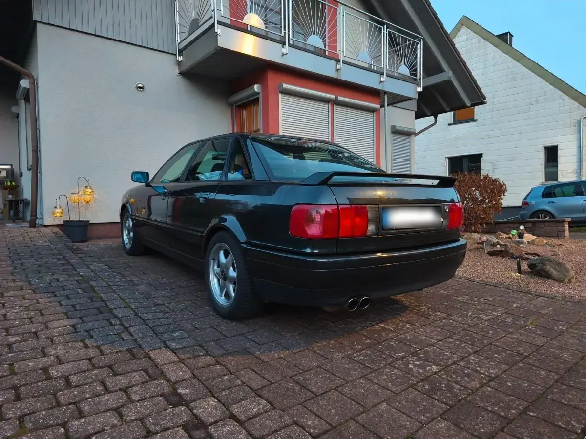 Gebraucht Audi 80 Competition 140 PS (102 kW) 1994 Schwarz Limousine