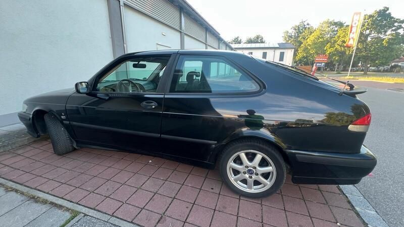 Schwarz Gebraucht 2000 Saab 9-3 Coupé | 970 € (Fairer Preis) - Bild 1/4
