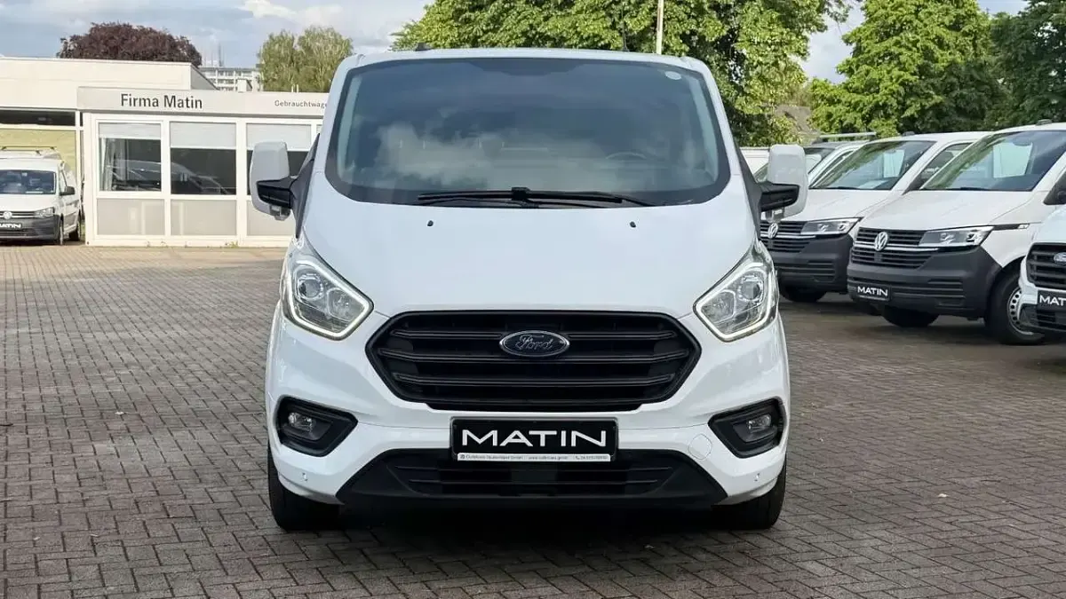 Gebraucht Ford Transit Custom Trend 131 PS (96 kW) 2021 Frozen white Van / Kleinbus