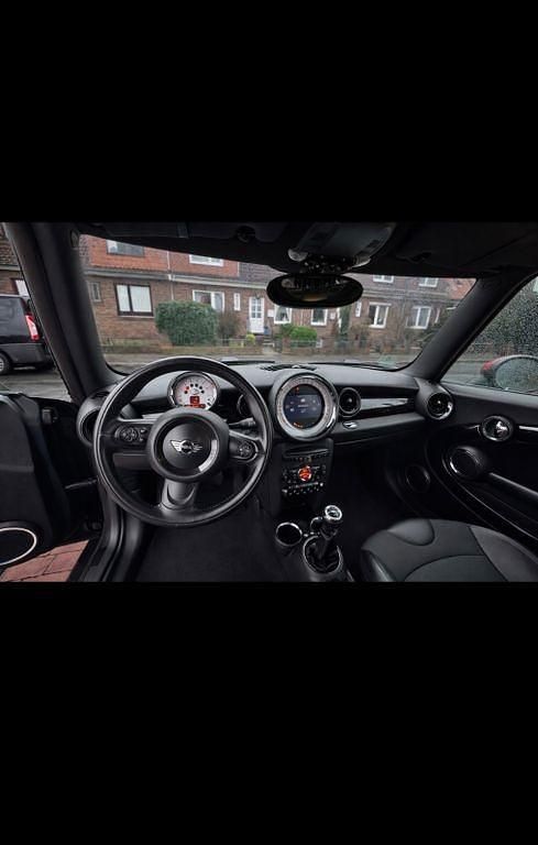 Gebraucht Mini Cooper D 111 PS (81 kW) 2011 Schwarz Kleinwagen