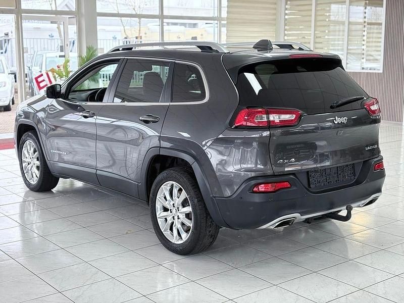 Gebraucht Jeep Cherokee Limited 272 PS (200 kW) 2015 Granite crystal SUV