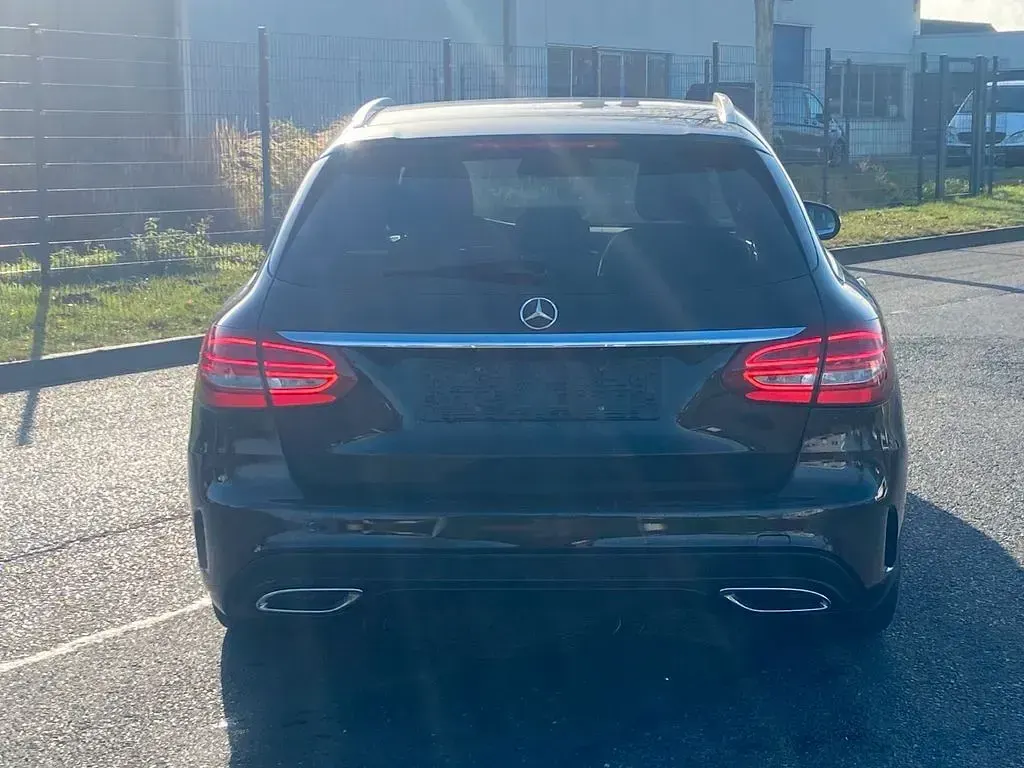 Gebraucht Mercedes C220 AMG line 170 PS (125 kW) 2017 Schwarz Kombi