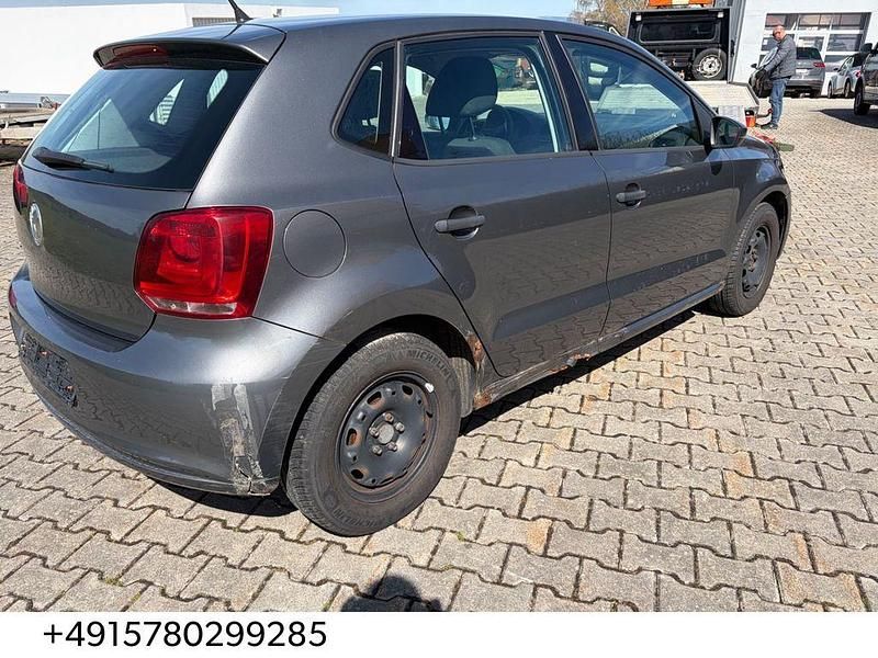 Gebraucht VW Polo Trendline 69 PS (50 kW) 2010 Blau Kleinwagen