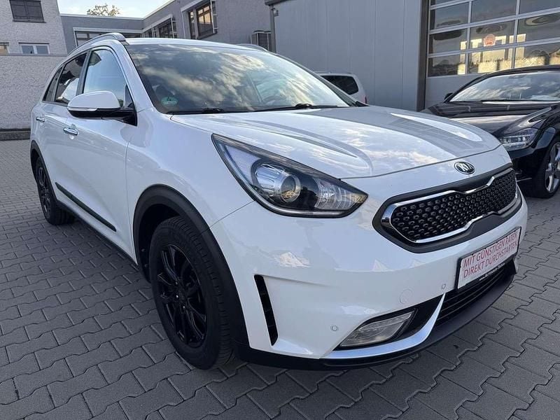 Gebraucht Kia Niro 141 PS (103 kW) 2018 Weiß SUV