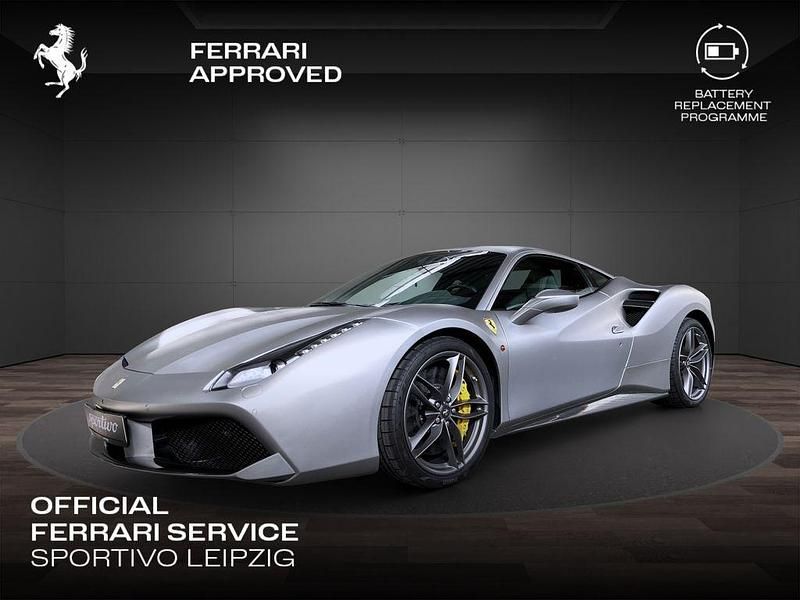 Second-hand Ferrari 488 669 CP (492 kW) 2018 Argintiu Coupe