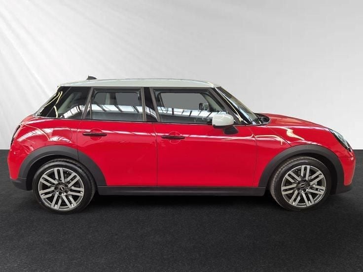 Second-hand Mini Cooper 156 CP (114 kW) 2024 Roșu Hatchback