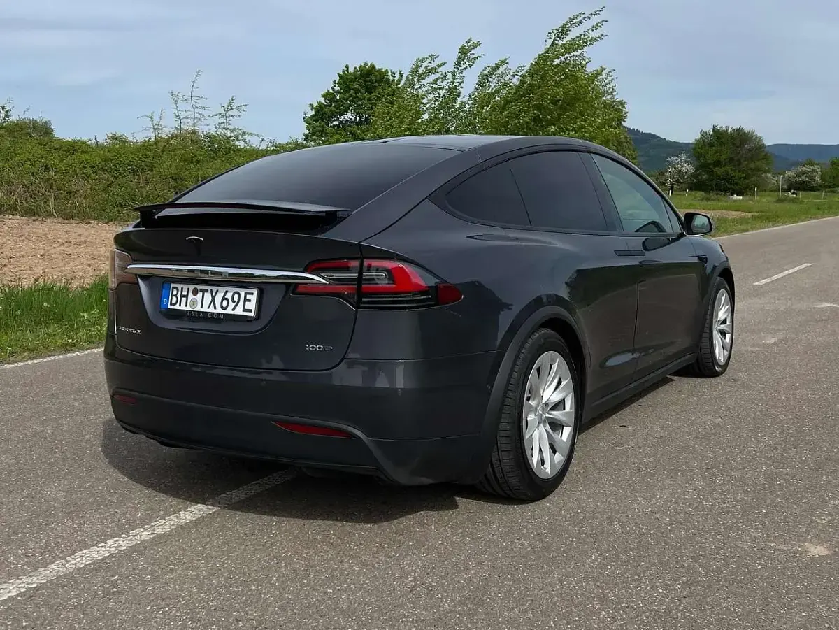 Gebraucht Tesla Model X 305 kW (416 PS) 2019 Grau SUV