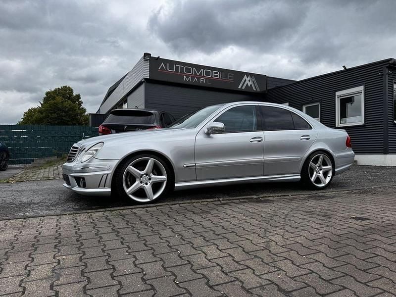 Silber Gebraucht 2006 Mercedes E280 AMG Limousine | 6.900 € (Etwas zu teuer) - Bild 1/4