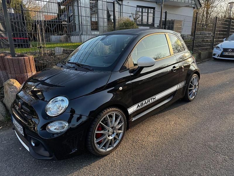 Schwarz Gebraucht 2018 Abarth 595 Competizione Kleinwagen | 15.800 € (Superpreis) - Bild 1/4