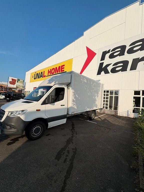 Weiß Gebraucht 2019 Mercedes Sprinter Van | 33.190 € (Guter Preis) - Bild 1/4