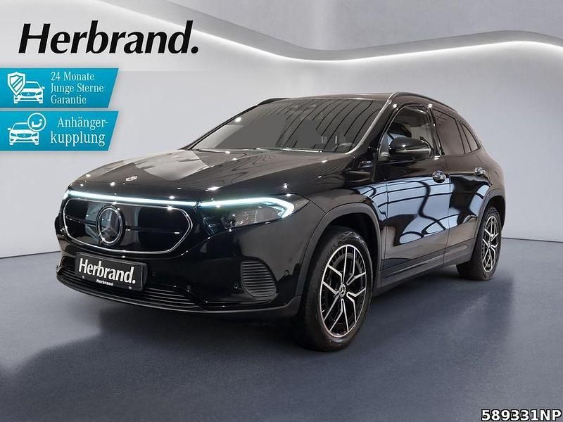 Metalliclack kosmosschwarz Gebraucht 2021 Mercedes EQA250 Progressive SUV | 31.880 € (Teuer) - Bild 1/4