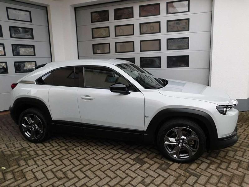 Gebraucht Mazda MX30 80 kW (110 PS) 2020 Mondsteinweiß SUV