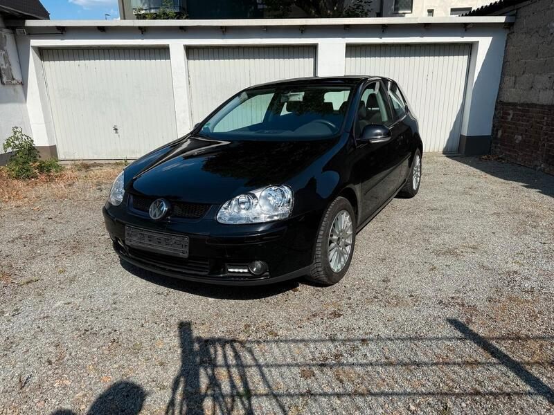 Schwarz Gebraucht 2004 VW Golf V Kleinwagen | 3.000 € (Fairer Preis) - Bild 1/4