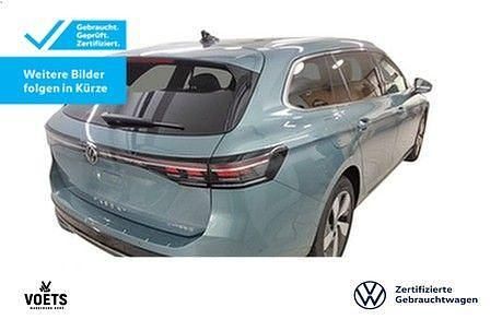 Gebraucht VW Passat Elegance 177 PS (130 kW) 2025 Blau Kombi